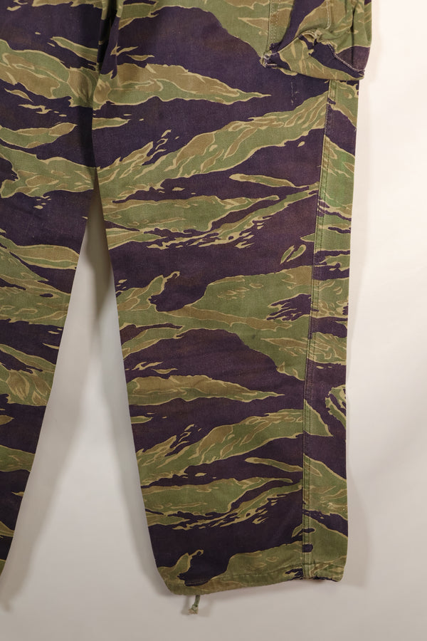 Late 1960s Gold Tiger Derivative Pattern Classic Pattern Tiger Stripe Pants Used