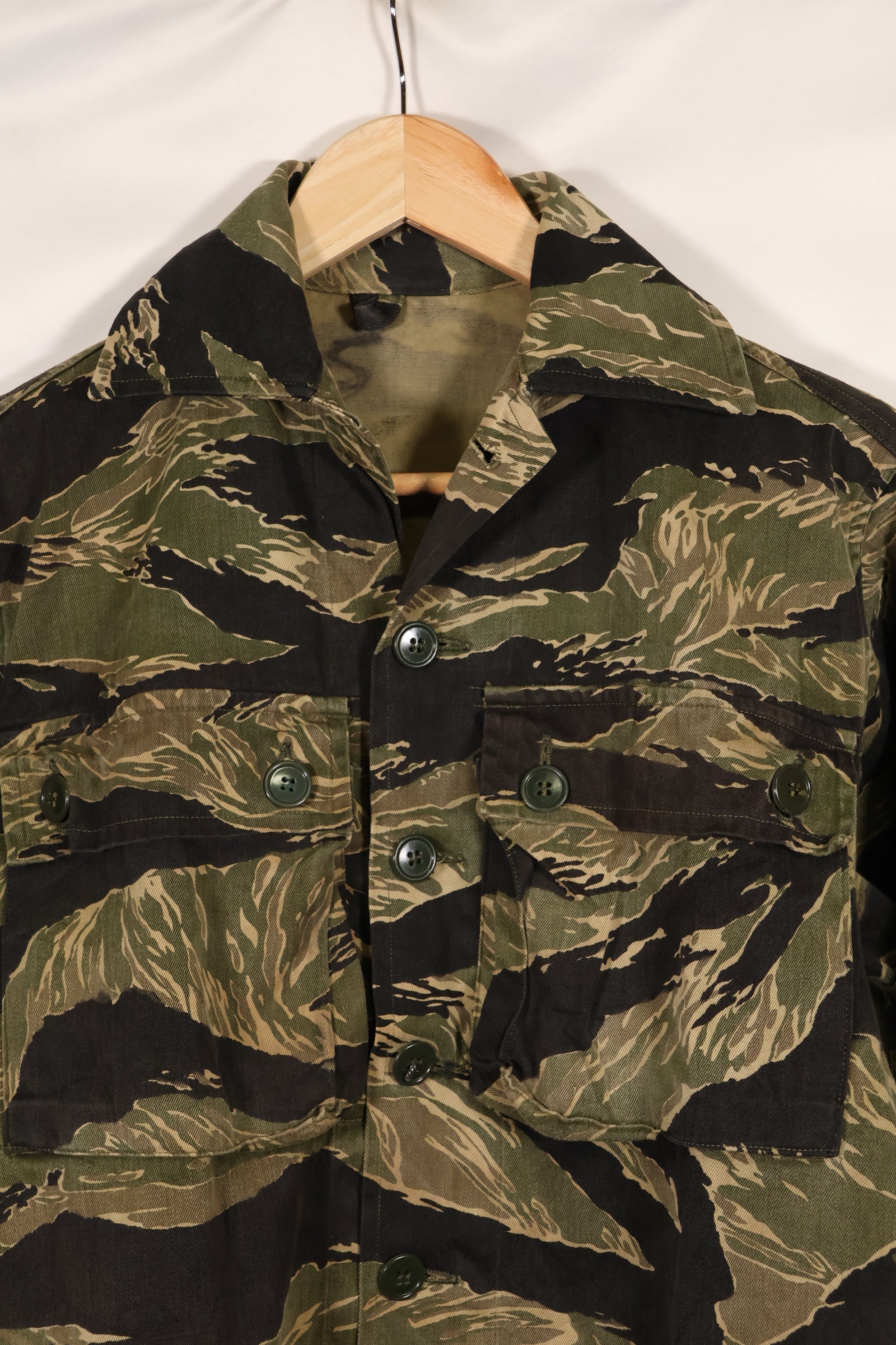 Real US-S Okinawa Tiger Tiger Stripe US Cut Shirt Japanese Mainland Sewing Used