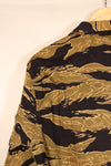Late 1960s US-S Gold Tiger Pattern US-Cut Tiger Stripe Shirt, Used
