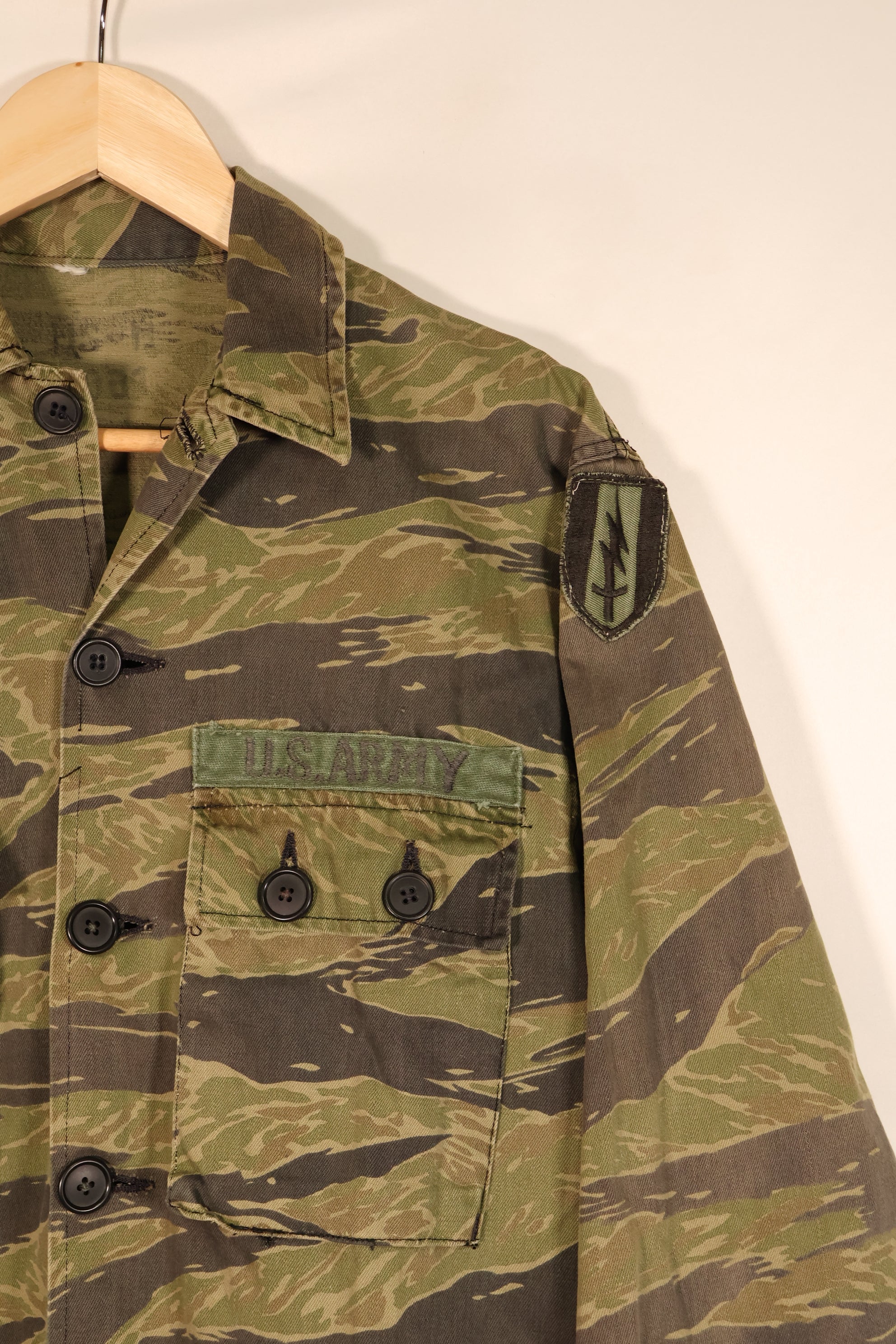 Circa 1970–71, US-M, TO81, Silver Tiger Pattern, Tiger Stripe Shirt, with Patch, Used