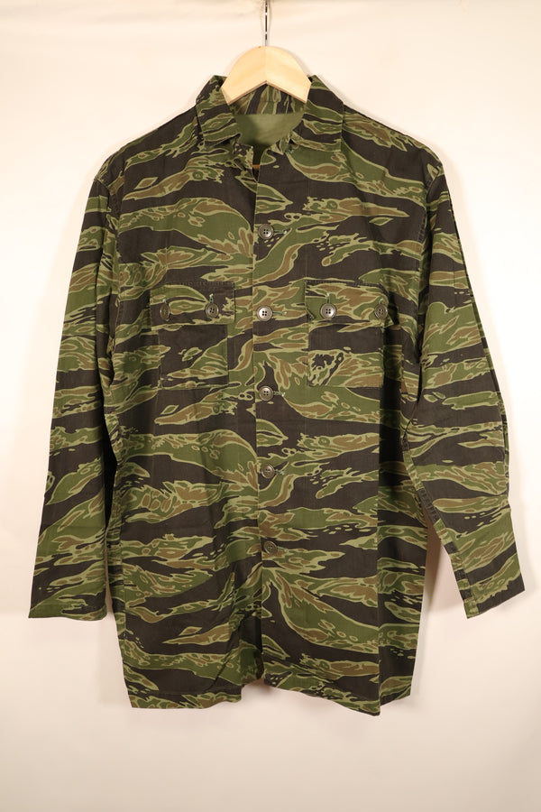 Late 1960s, Size M, Late War Lightweight, Dark-Colored, Tiger-Stripe Shirt, Used