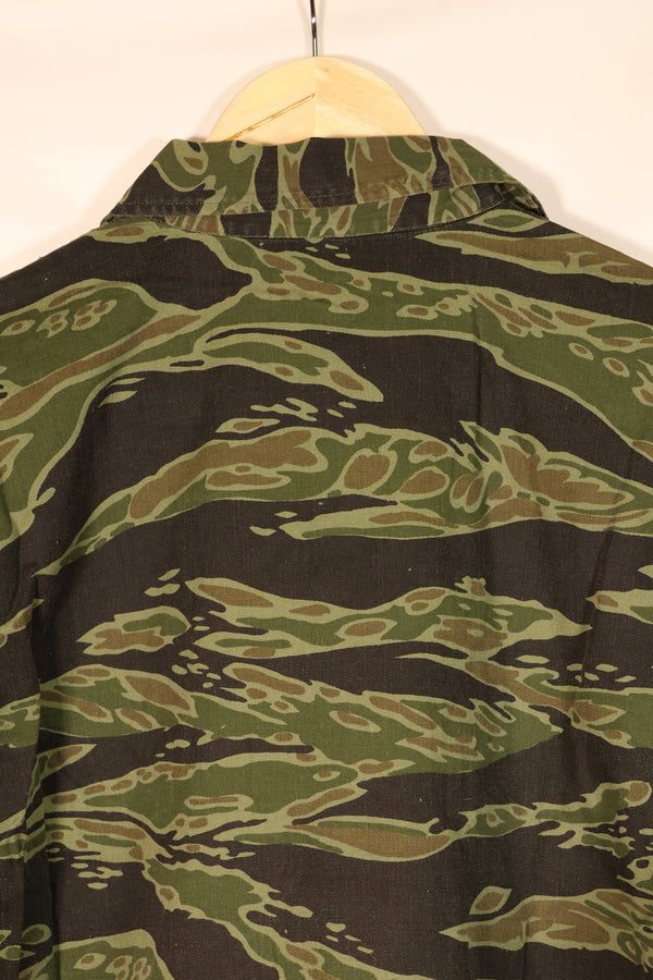 Late 1960s, Size M, Late War Lightweight, Dark-Colored, Tiger-Stripe Shirt, Used