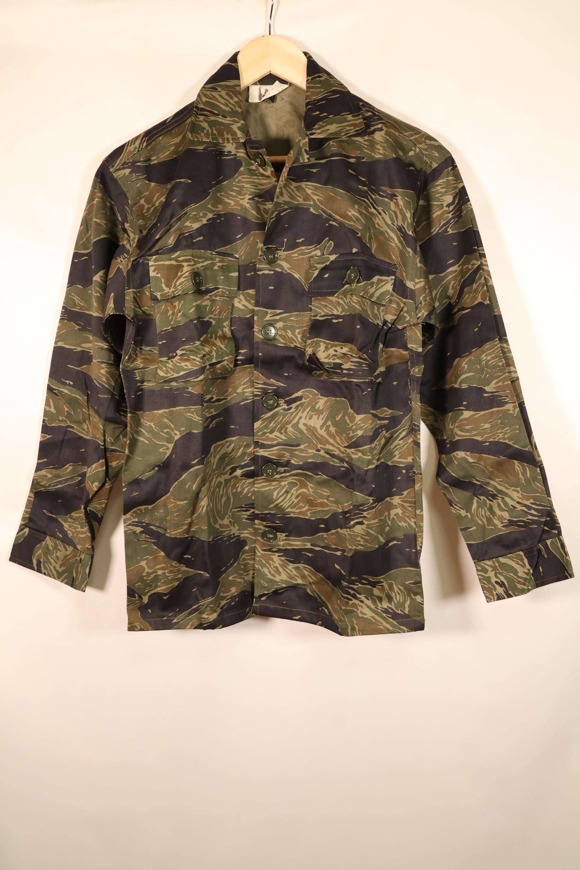 Mid-1960s, A-M, Silver Tiger Pattern, Asian Cut, Tiger Stripe Shirt, Virtually Unused