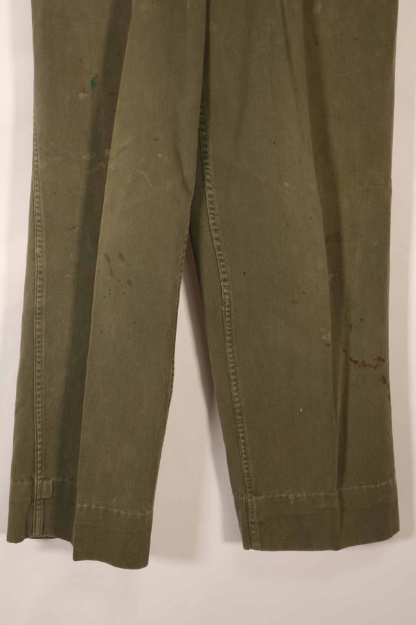 Real late 1940s - early 1950s M45 OD cotton field pants, used, strong signs of use.