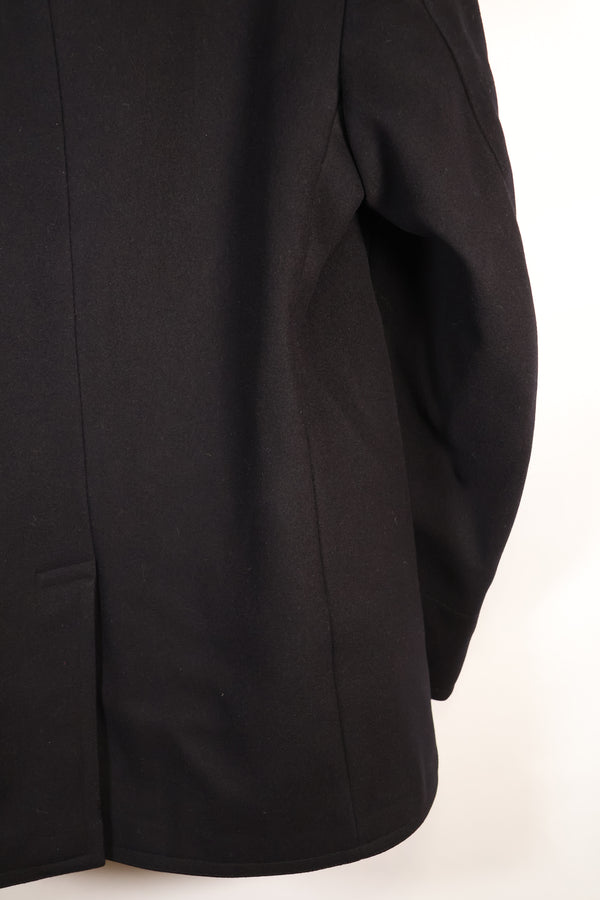 1940's estimated 38 approx. 10 buttons U.S. Navy pea coat in good condition A