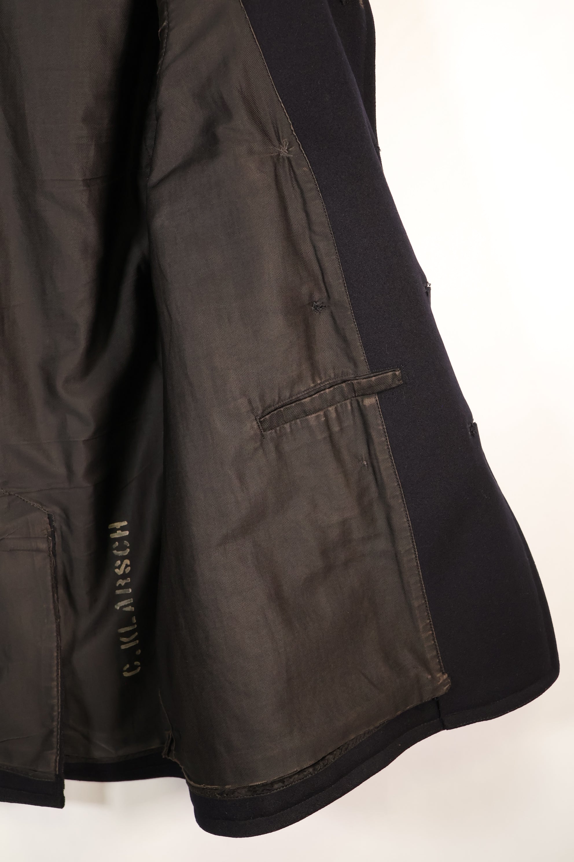 1940's estimated 38 approx. 10 buttons U.S. Navy pea coat in good condition B