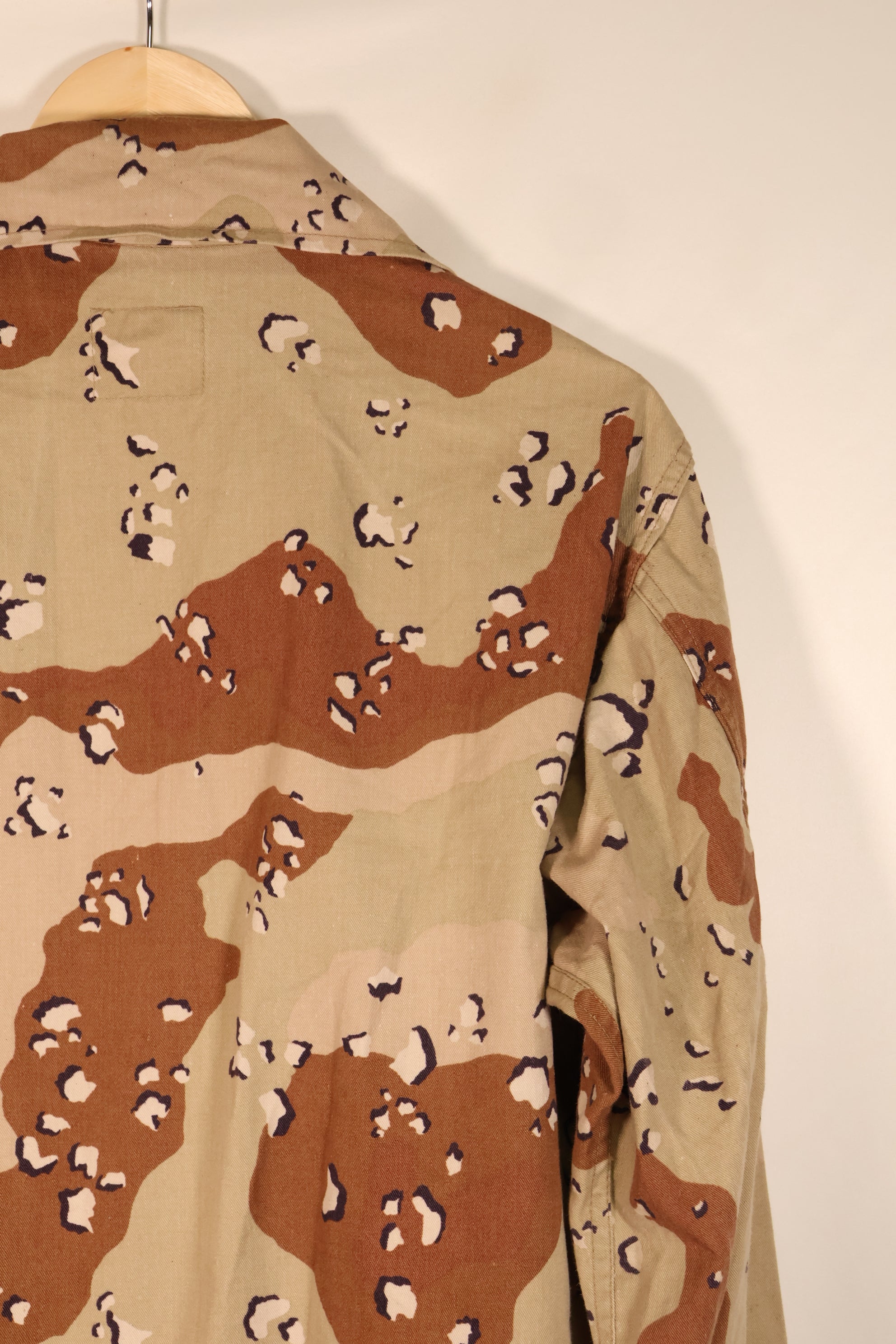 1990 Contract, M-R, DPSC, 6C Desert Camo, Chocolate Chip Camo, Jacket, Used