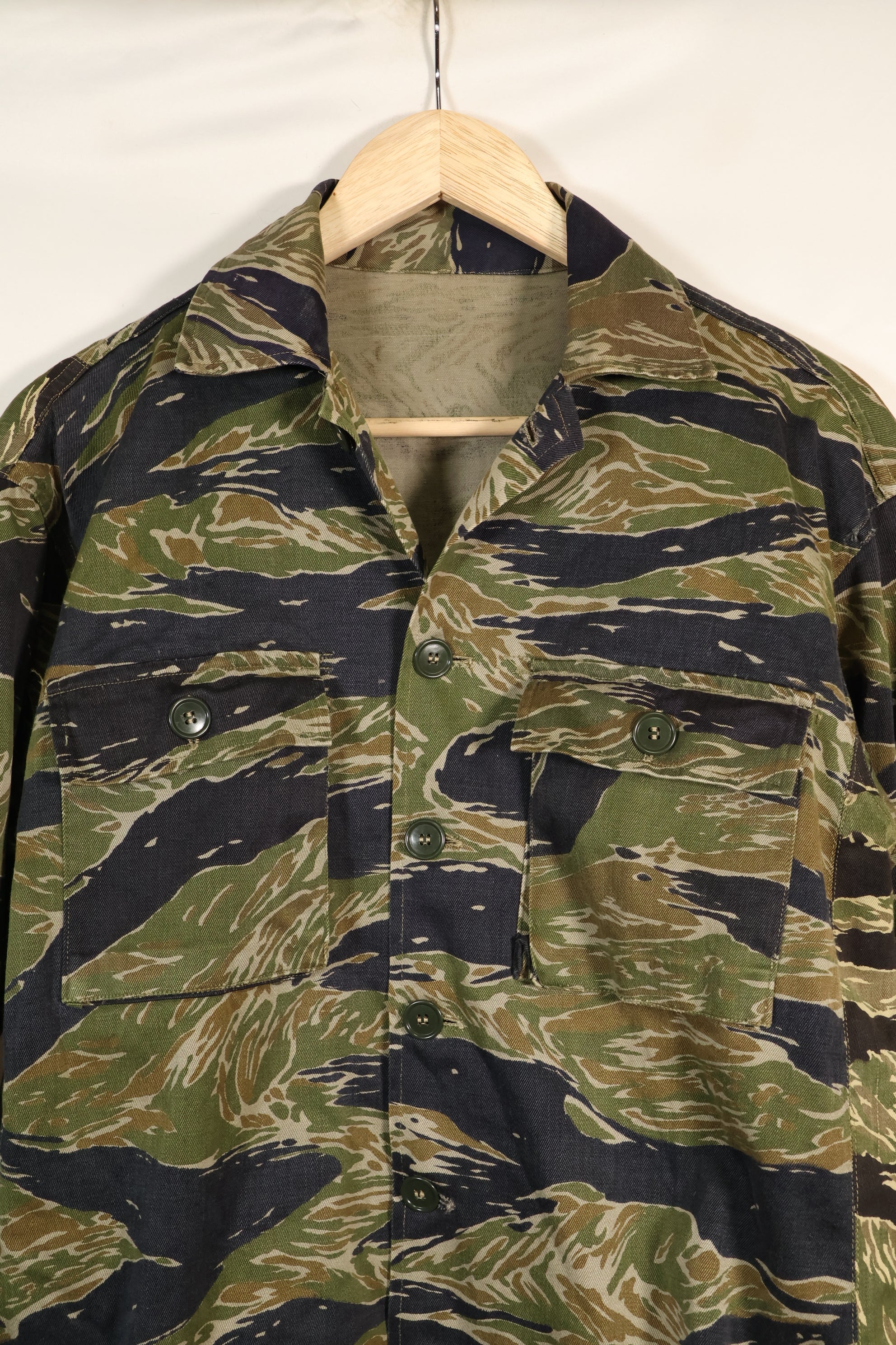 1960's Japanese made Silver Tiger Shirt Asian Cut with separate fabric size modification, used.