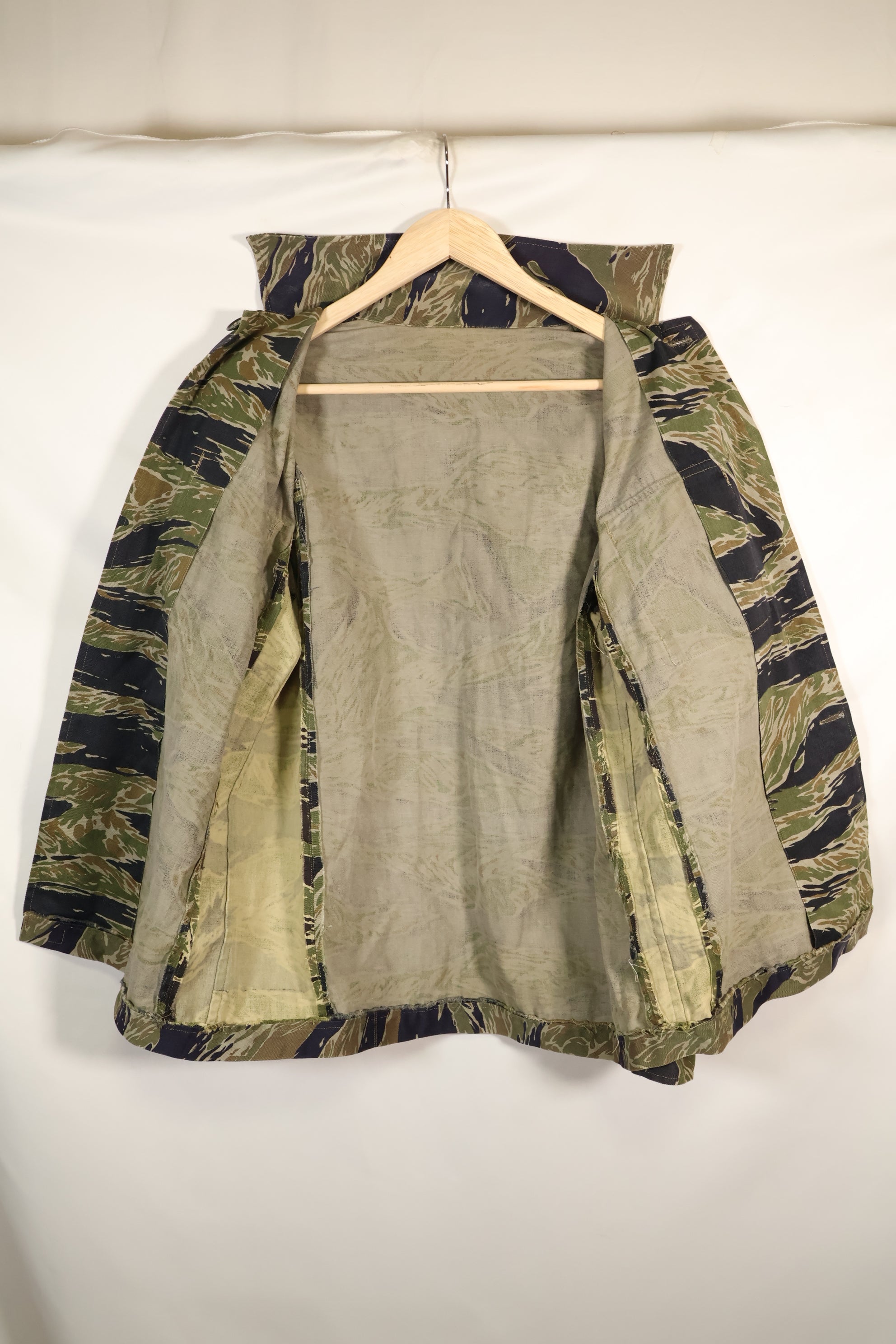 1960's Japanese made Silver Tiger Shirt Asian Cut with separate fabric size modification, used.