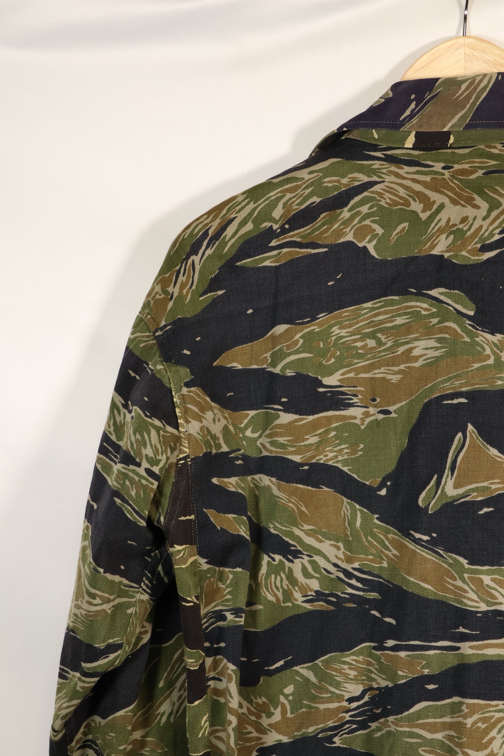 1960's Japanese made Silver Tiger Shirt Asian Cut with separate fabric size modification, used.