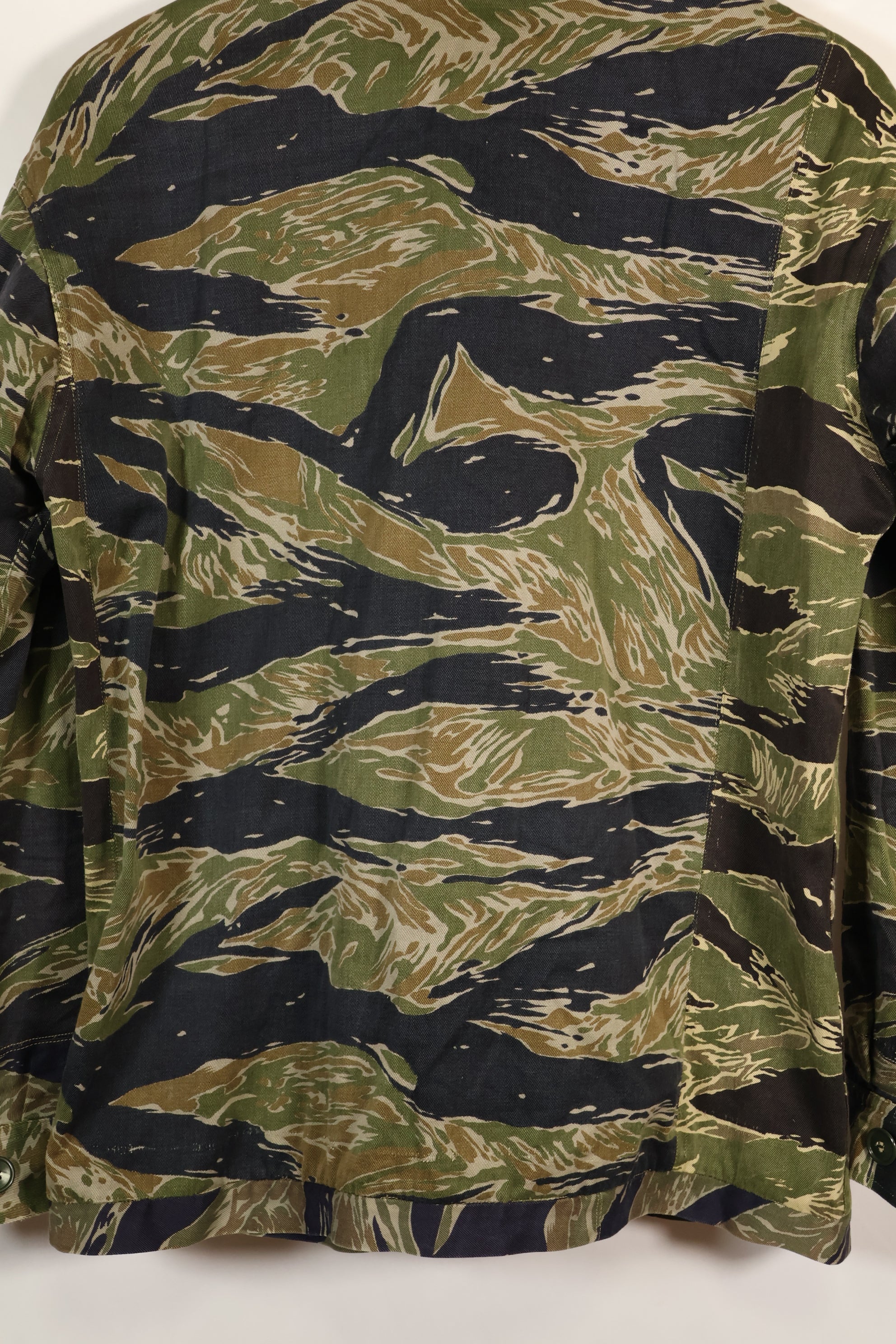 1960's Japanese made Silver Tiger Shirt Asian Cut with separate fabric size modification, used.