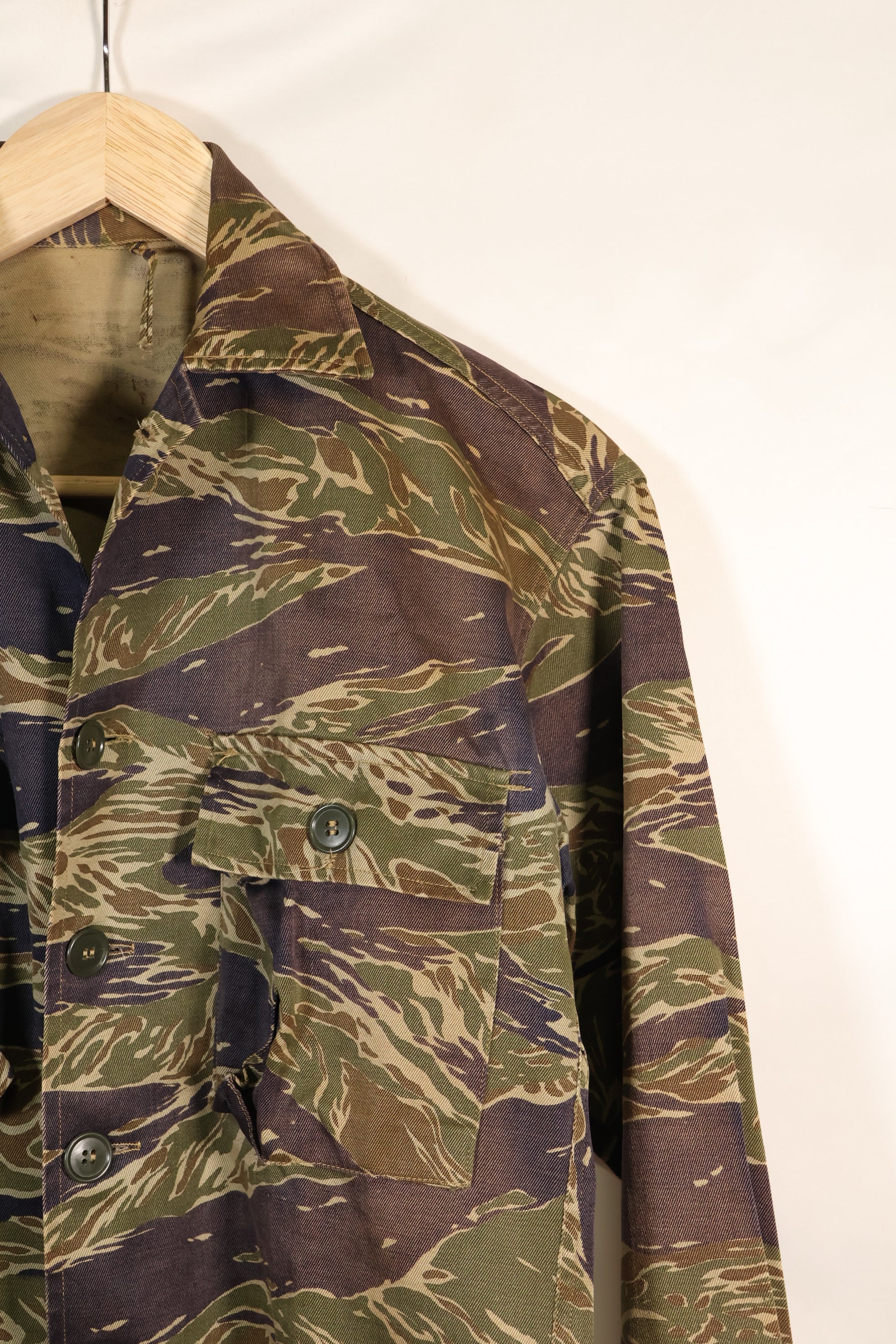 1960's semi Japanese silver tiger shirt, Asian cut, little fading, used.