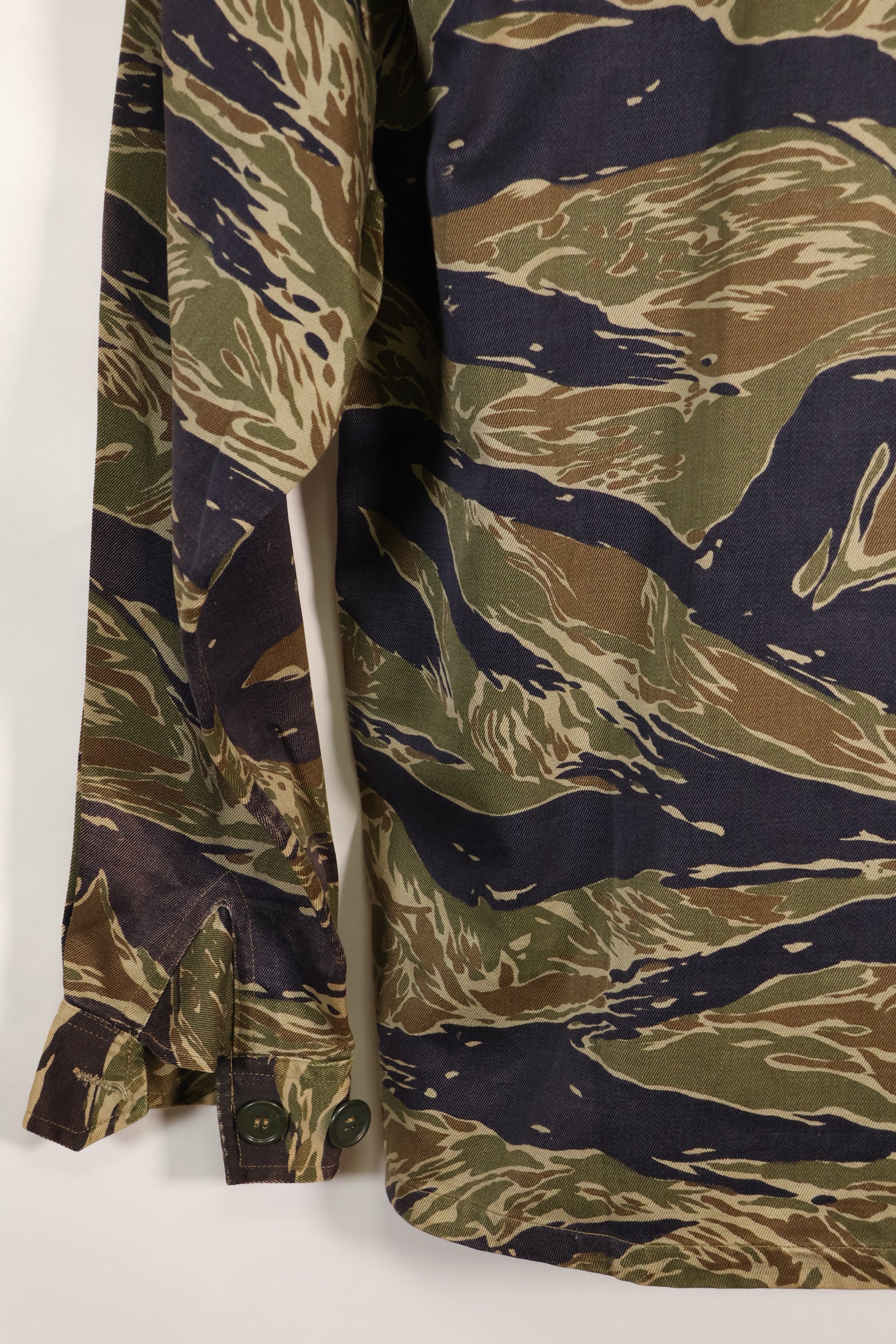 1960's semi Japanese silver tiger shirt, Asian cut, little fading, used.