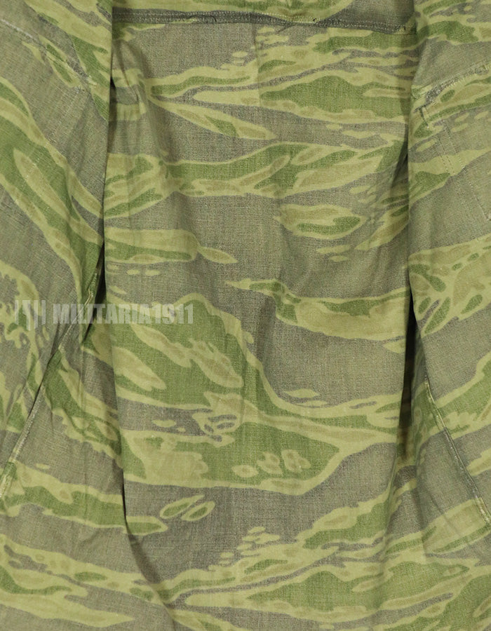 Real fabric late war pattern tiger stripe shirt in good condition