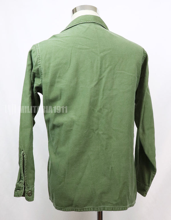 Original utility shirt OG-107, made in 1970, wartime lot.