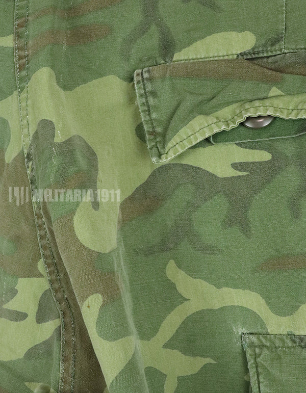 Original non ripstop fabric ERDL jungle fatigues pants, faded, scratched.