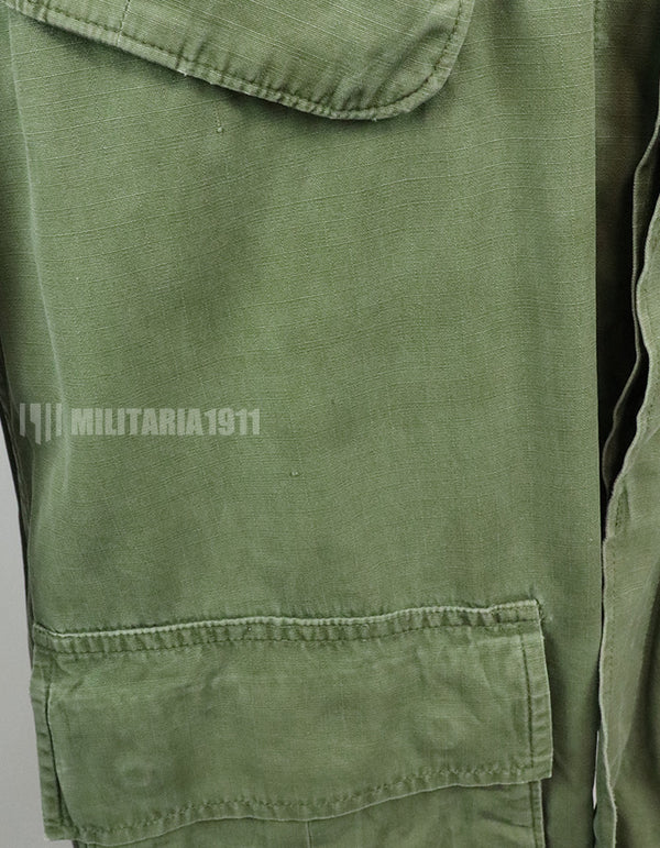 Original 3rd model, ripstop fabric, jungle fatigues, with patches, good condition, 1969 contract.