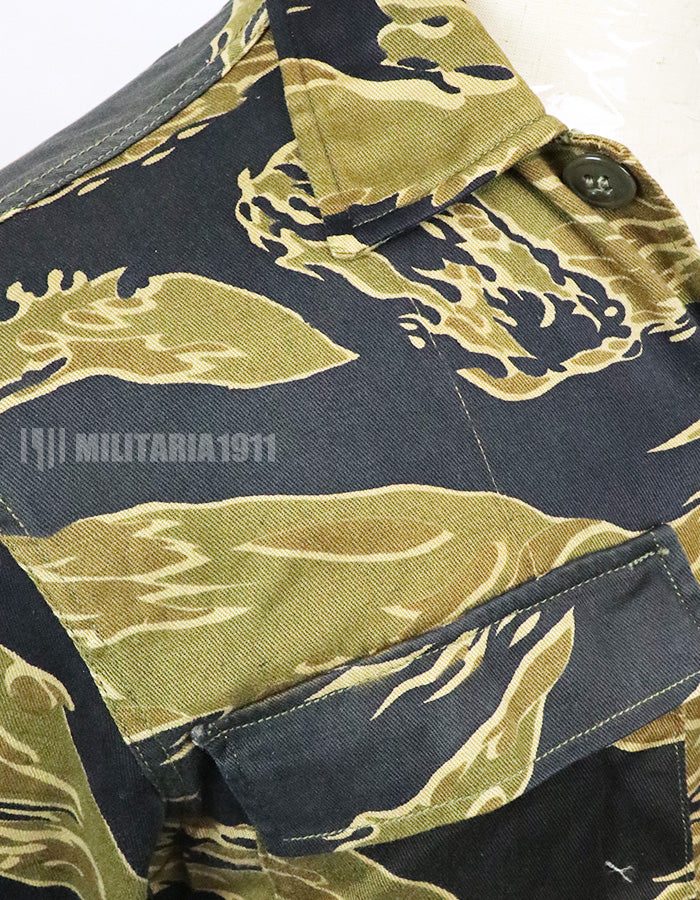 Real Gold Tiger Stripe Asian Cut Almost Unused Tiger Stripe Shirt